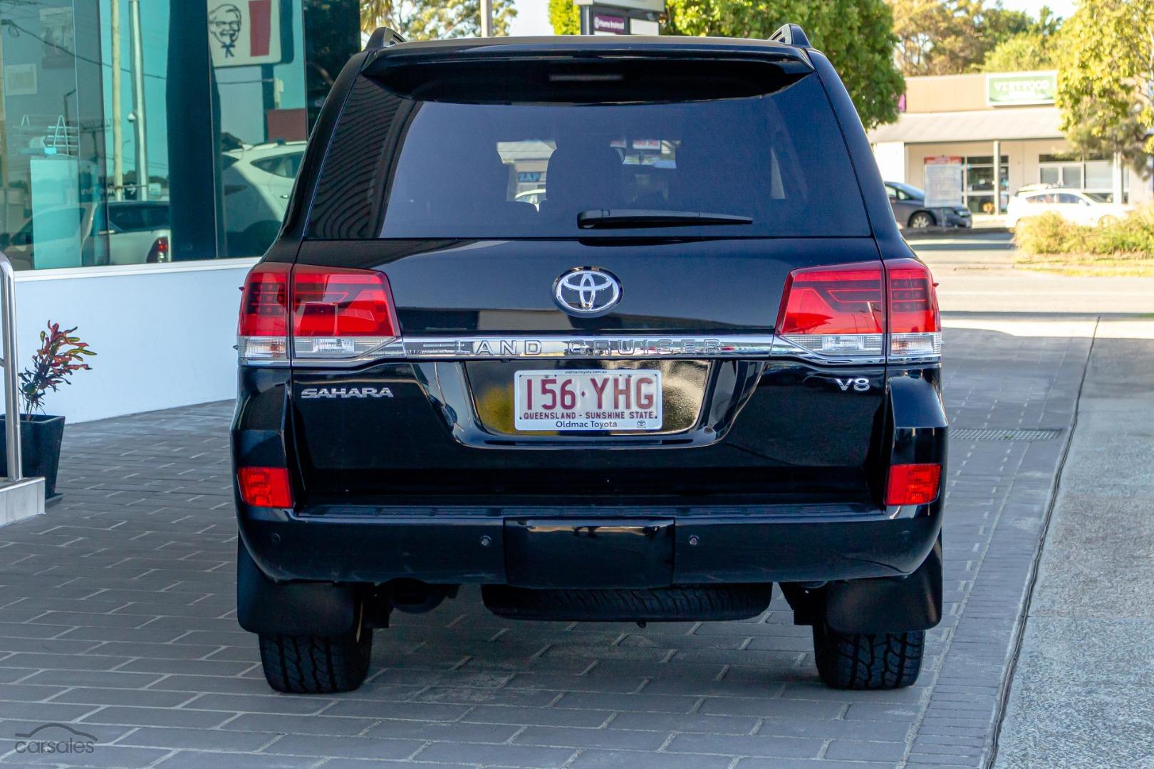 2016 Toyota Landcruiser Image 7