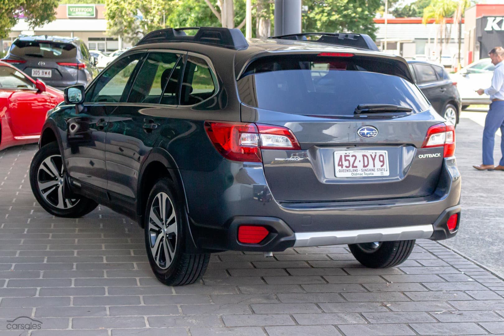 2018 Subaru Outback Image 2