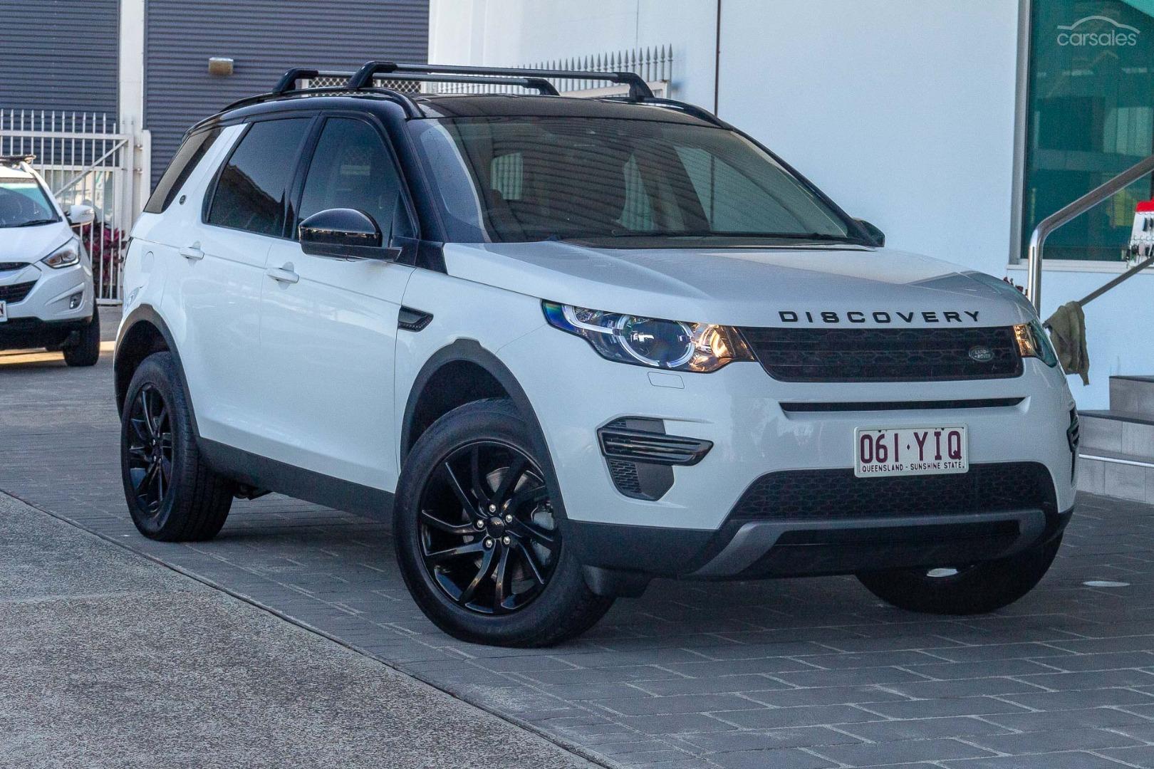 2018 Land Rover Discovery Sport Image 1