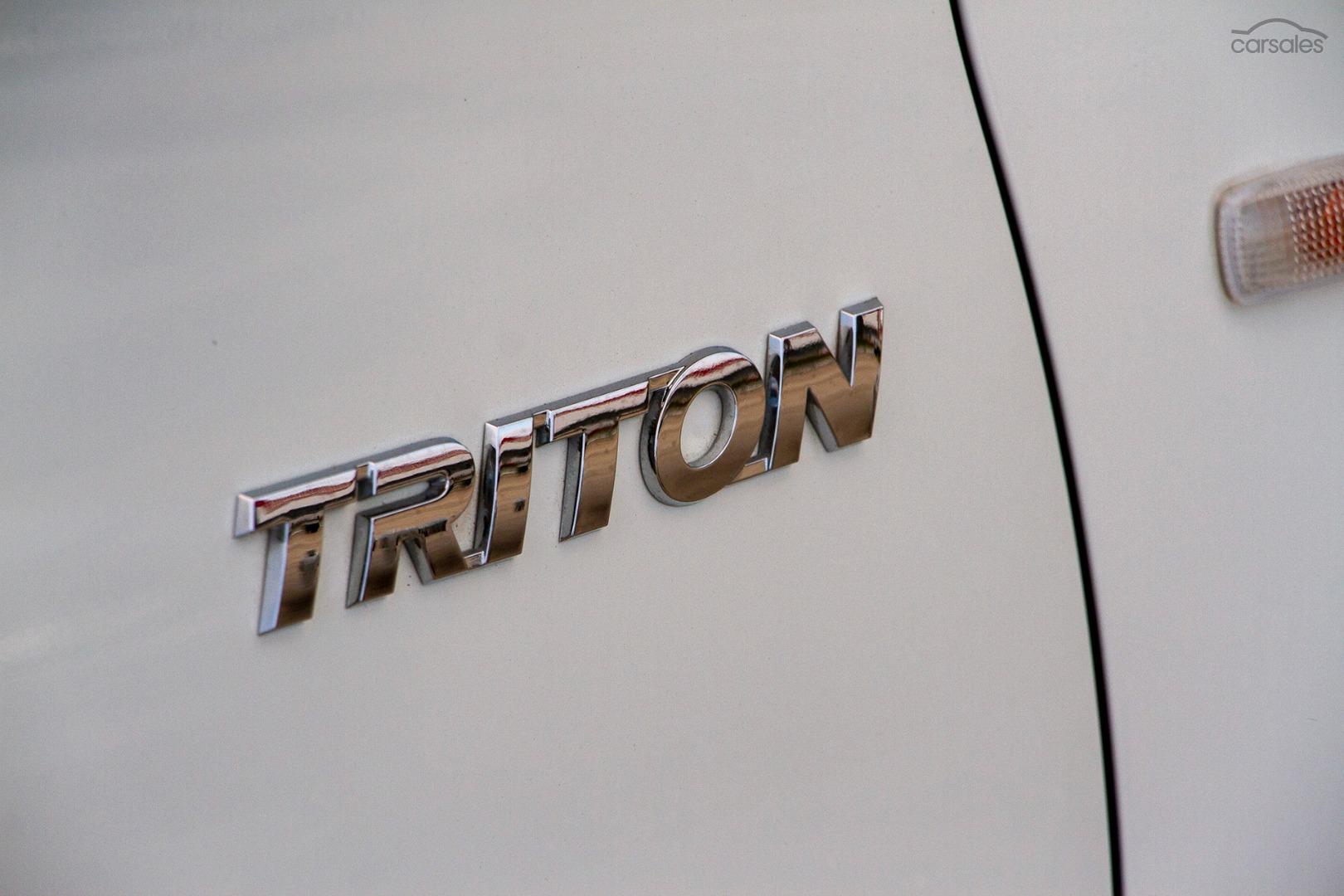 2016 Mitsubishi Triton Image 16