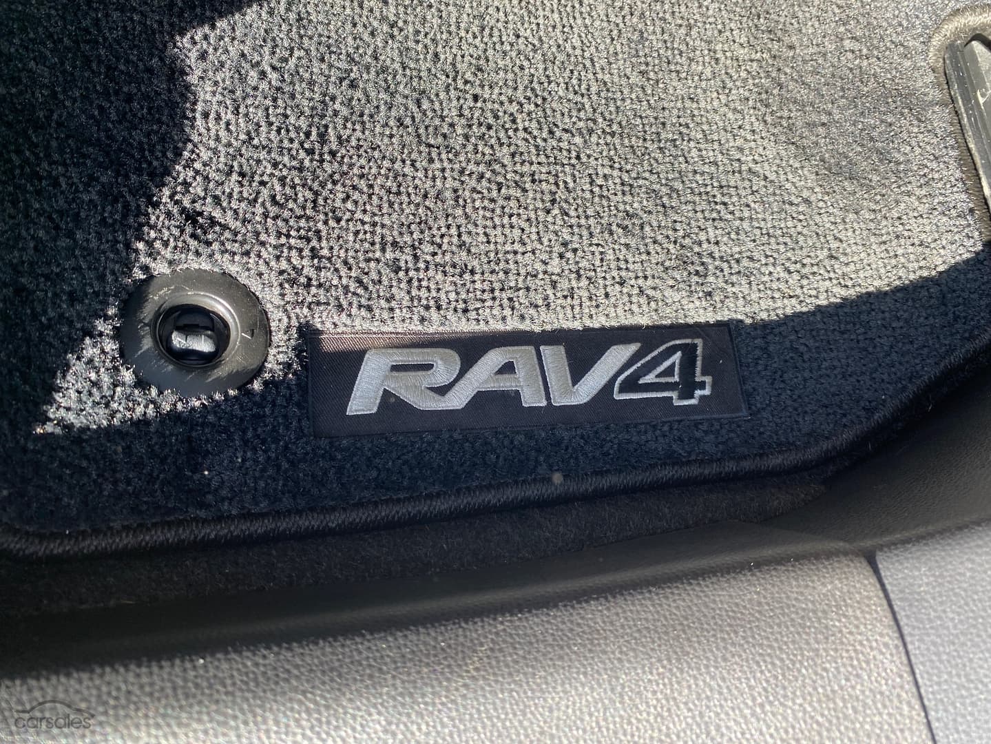 2021 Toyota RAV4 Image 13