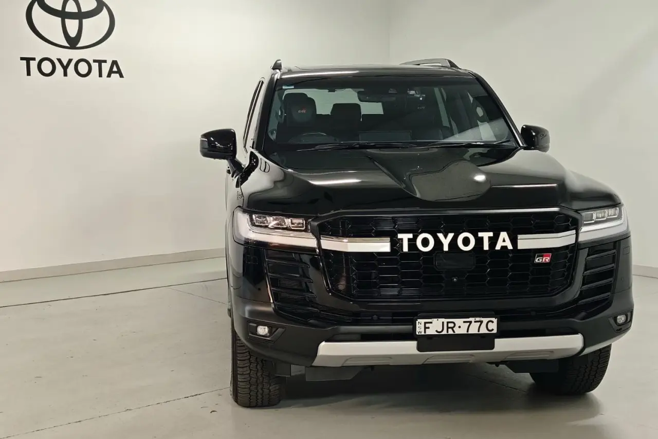 2024 Toyota Landcruiser Gallery Image 3