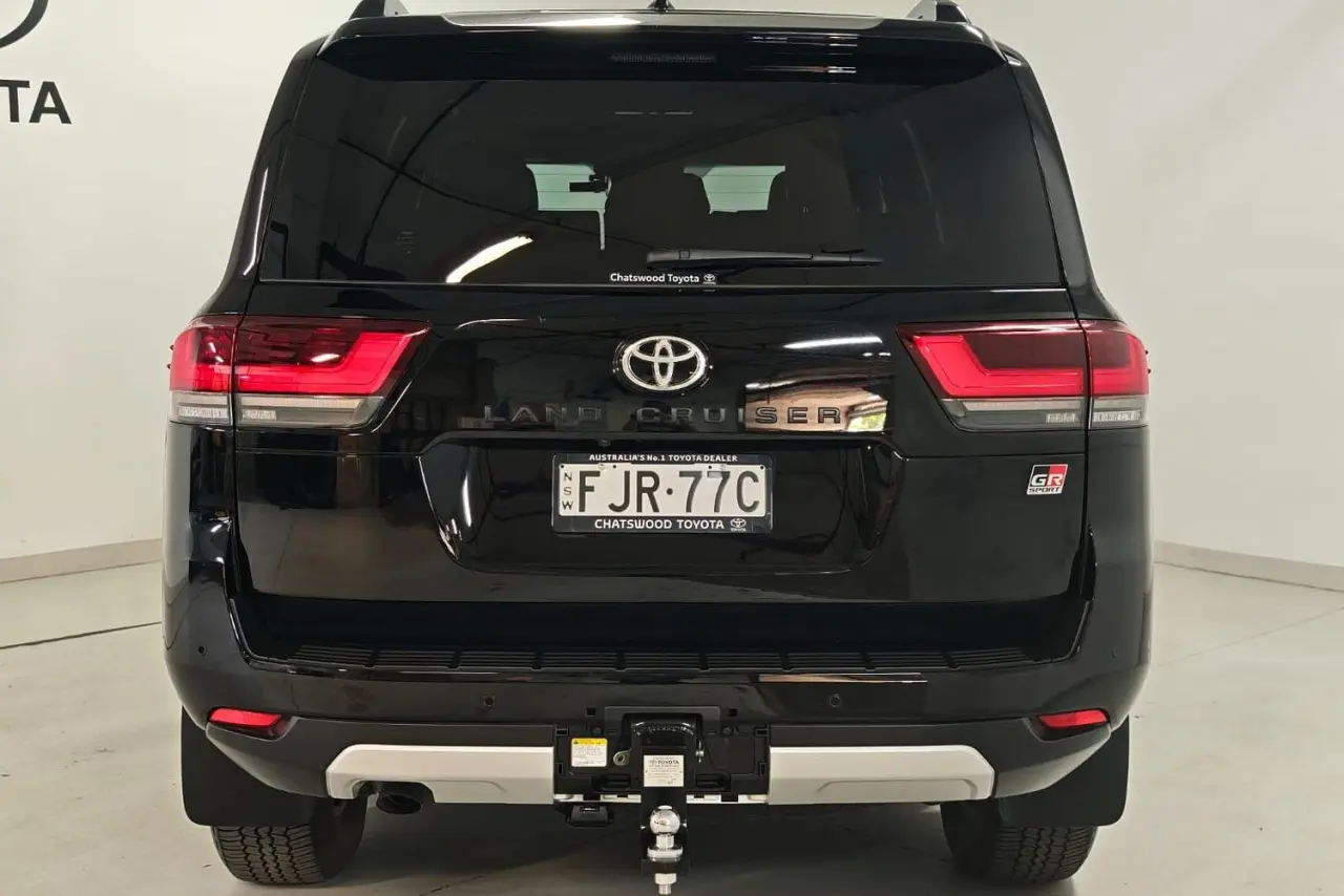 2024 Toyota Landcruiser Gallery Image 6