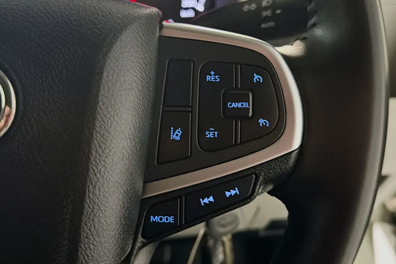 2024 Toyota Hiace Gallery Image 20