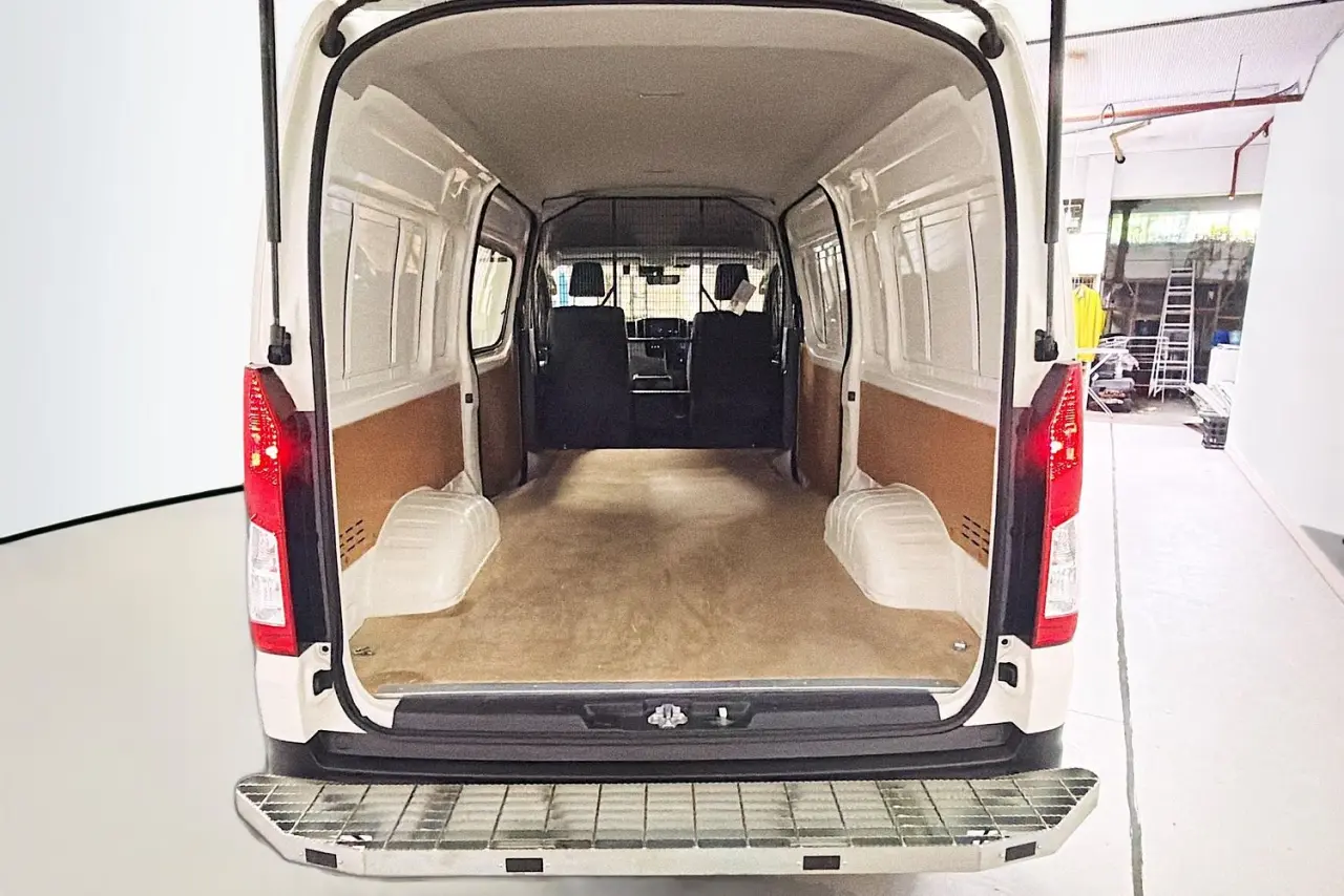 2024 Toyota Hiace Gallery Image 27