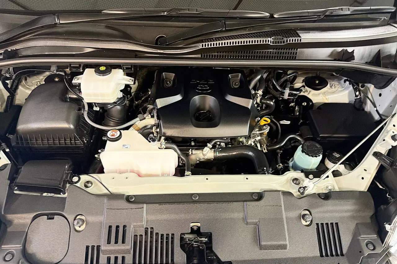 2024 Toyota Hiace Gallery Image 29