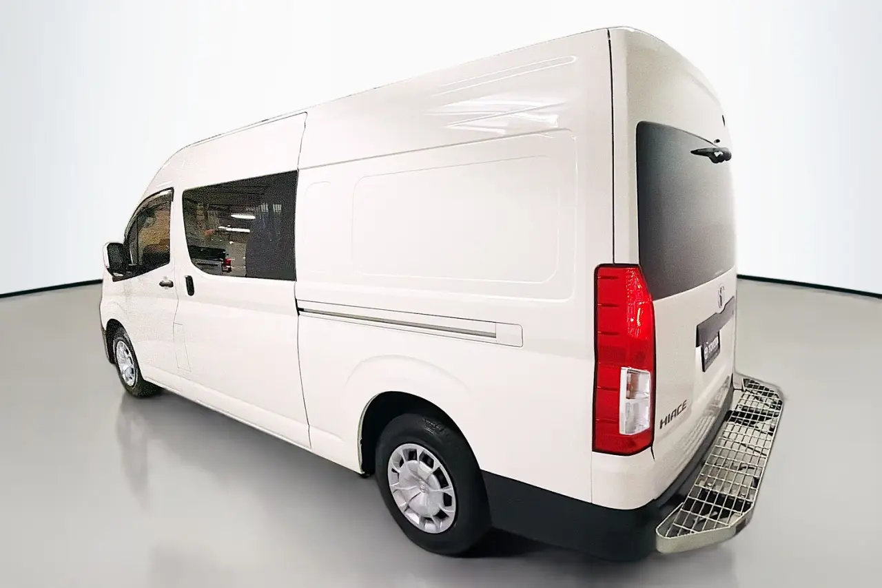 2024 Toyota Hiace Gallery Image 7