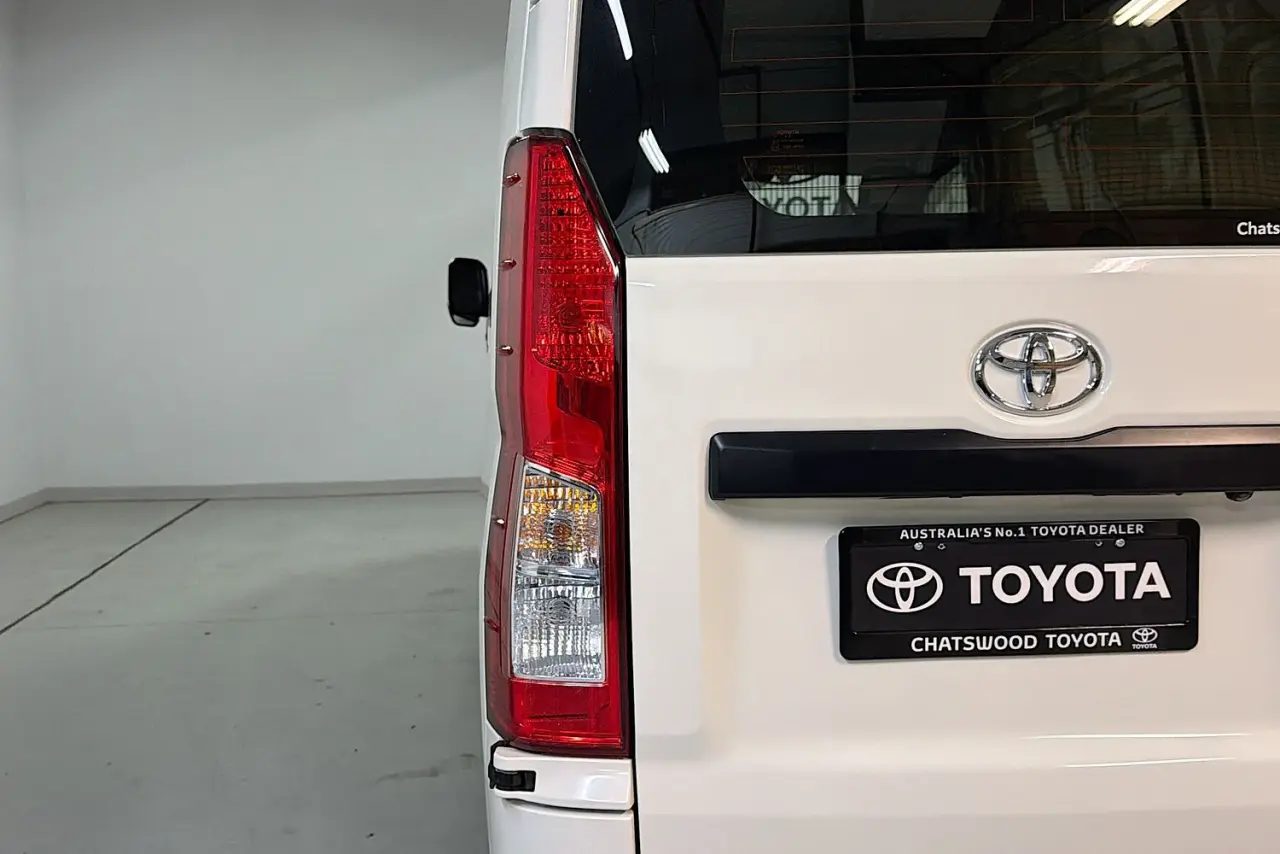 2024 Toyota Hiace Gallery Image 33