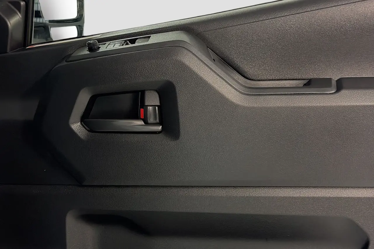 2024 Toyota Hiace Gallery Image 47