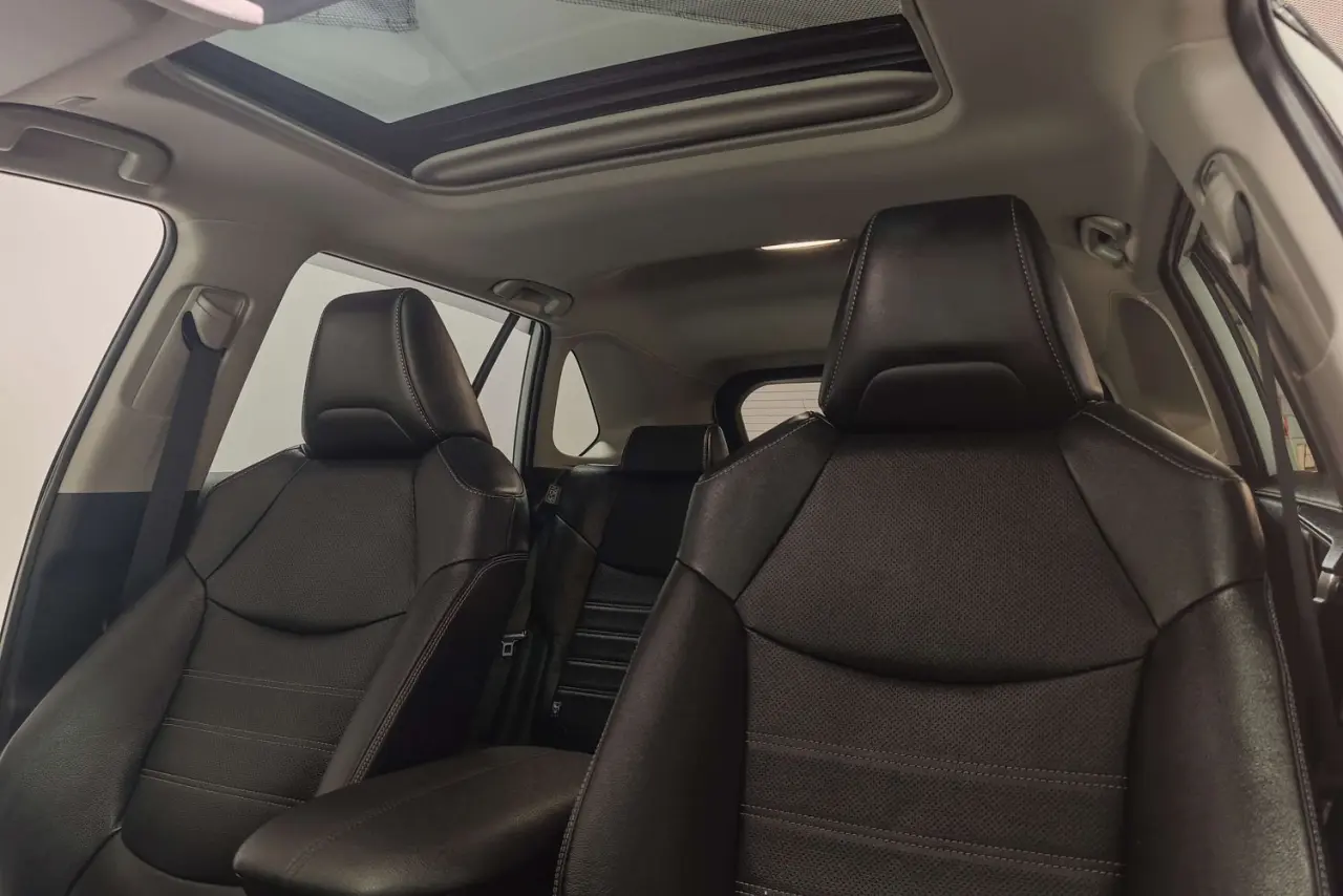 2024 Toyota RAV4 Gallery Image 15