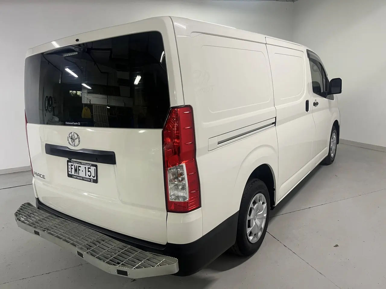 2023 Toyota Hiace Gallery Image 5