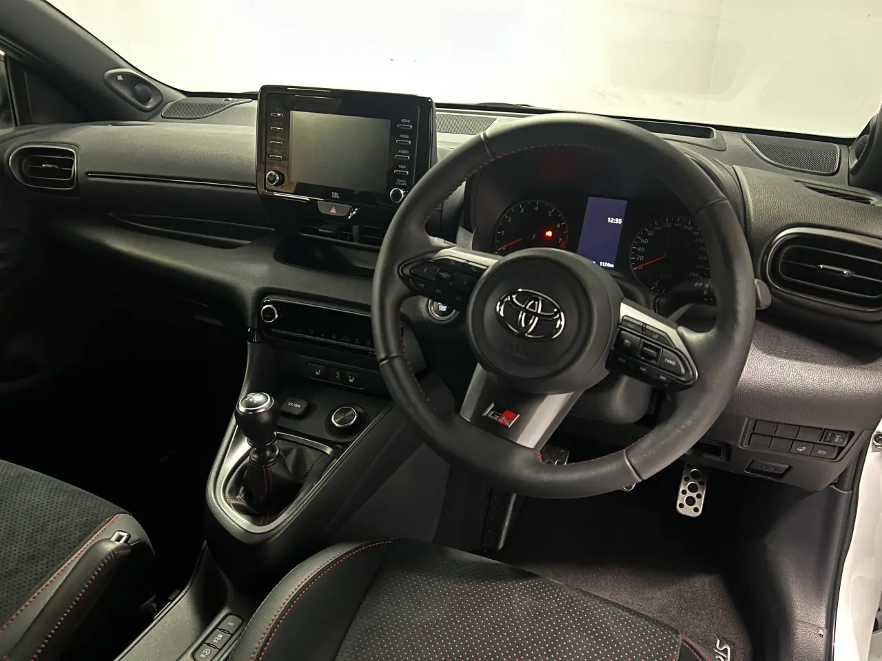 2023 TOYOTA GR YARIS Gallery Image 10