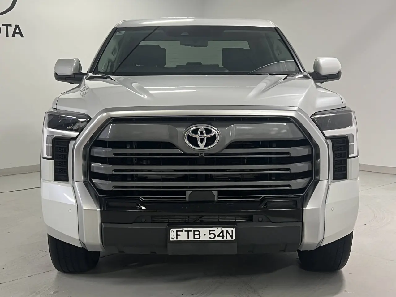 2023 TOYOTA TUNDRA Gallery Image 3