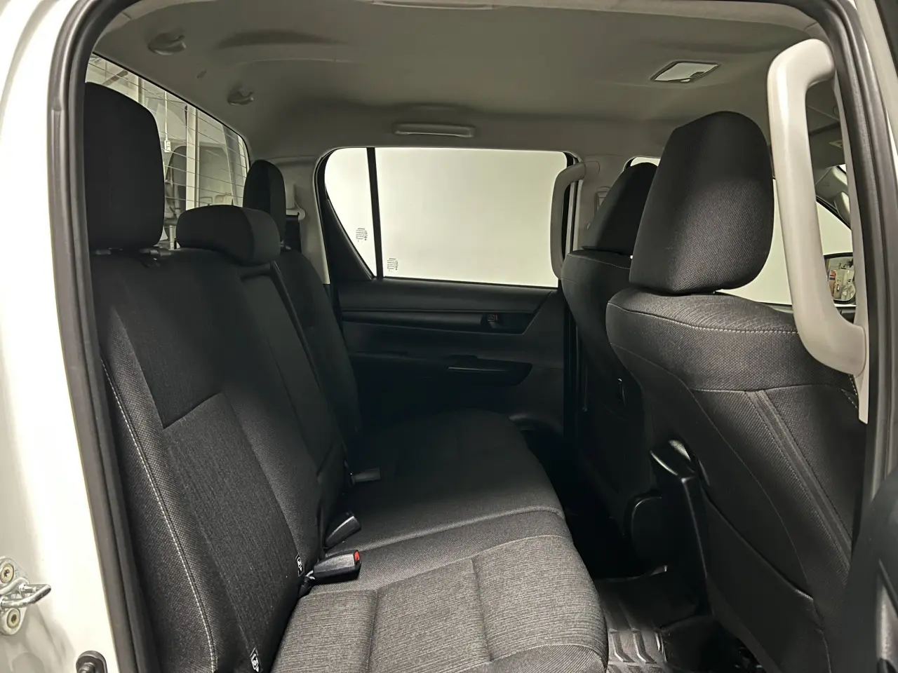 2024 TOYOTA HILUX Gallery Image 11