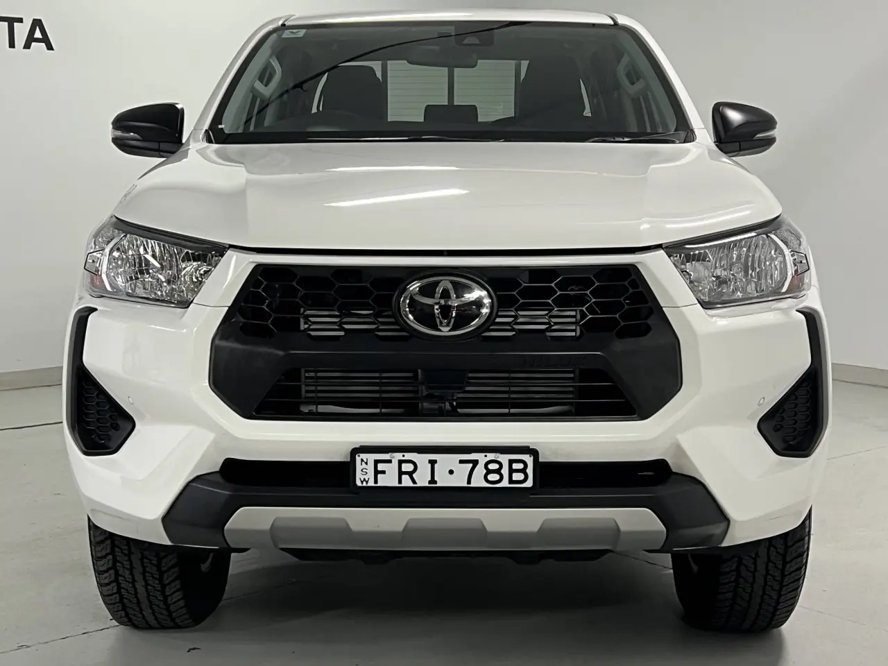 2024 TOYOTA HILUX Gallery Image 3