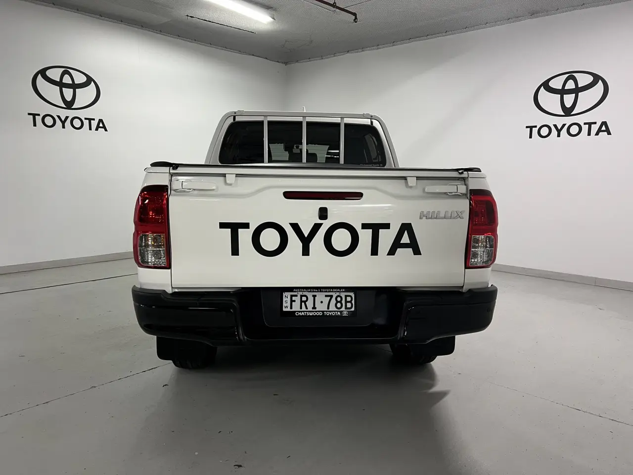 2024 TOYOTA HILUX Gallery Image 6
