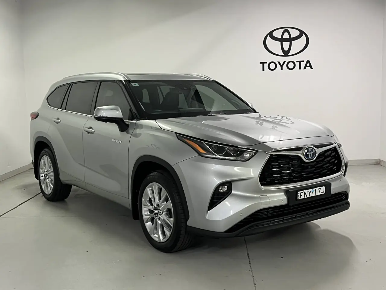 2023 Toyota Kluger Hybrid Gallery Image 2