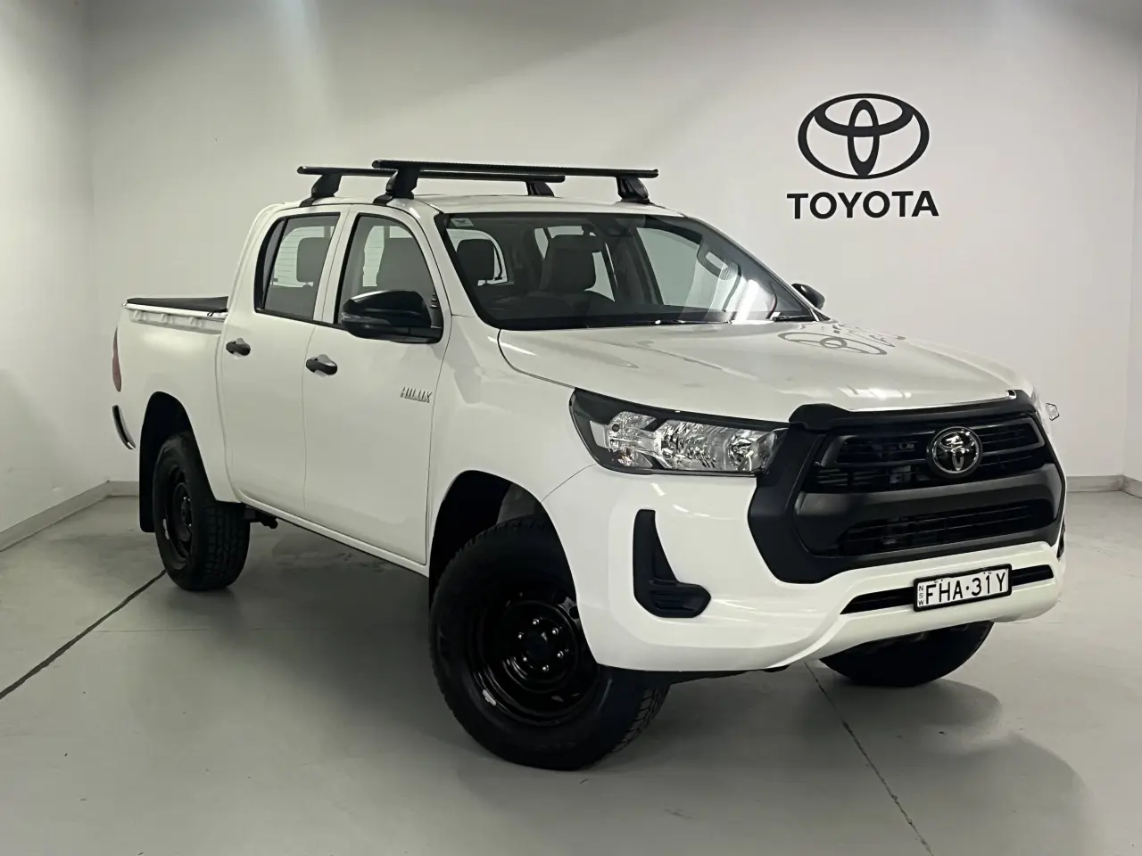 2023 Toyota Hilux Gallery Image 1