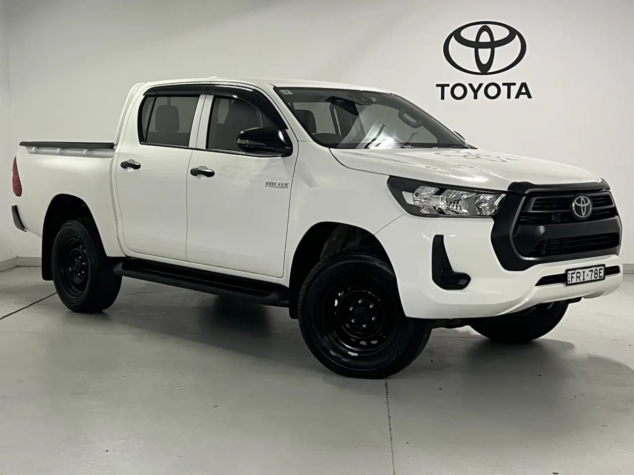 2023 TOYOTA HILUX Gallery Image 1