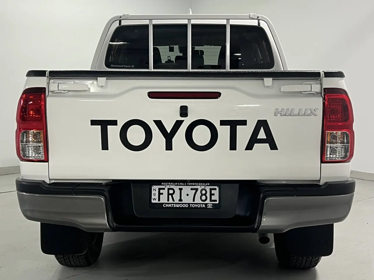 2023 TOYOTA HILUX Gallery Image 7