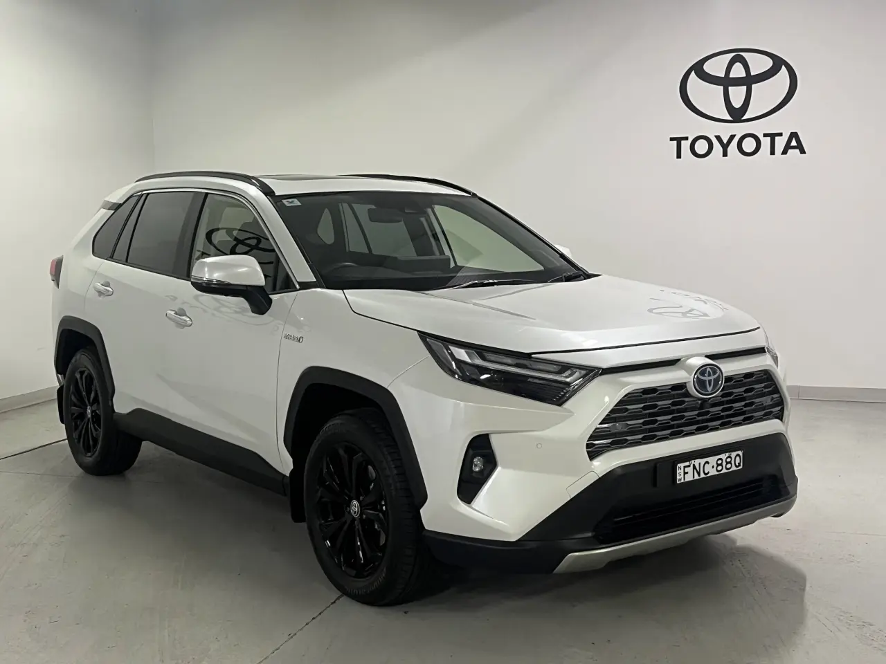 2023 Toyota Rav4 Hybrid Gallery Image 2