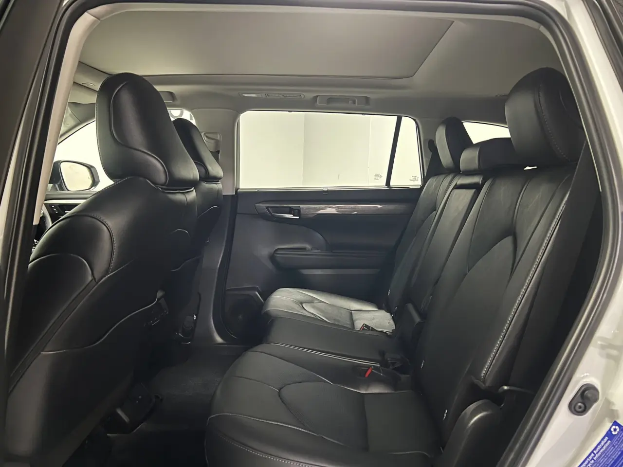 2024 TOYOTA KLUGER HYBRID Gallery Image 14