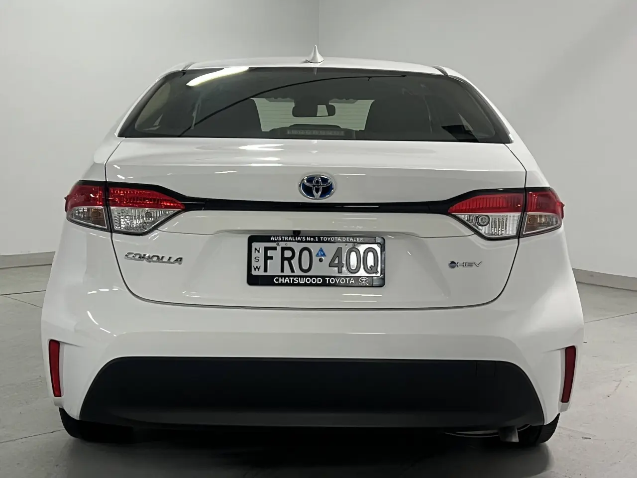 2024 TOYOTA COROLLA SEDAN HYBRID Gallery Image 7