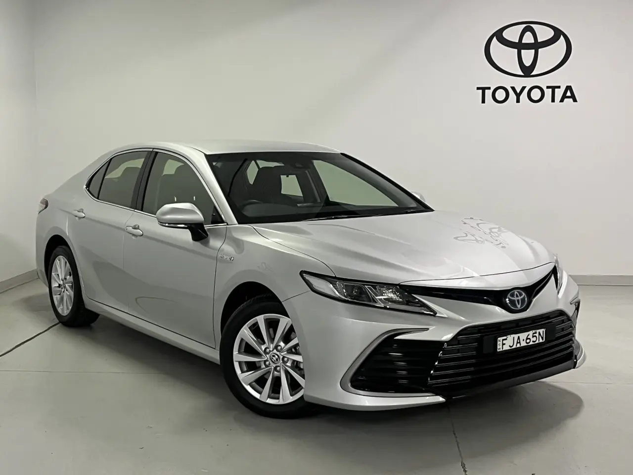 2023 TOYOTA CAMRY HYBRID Image 1