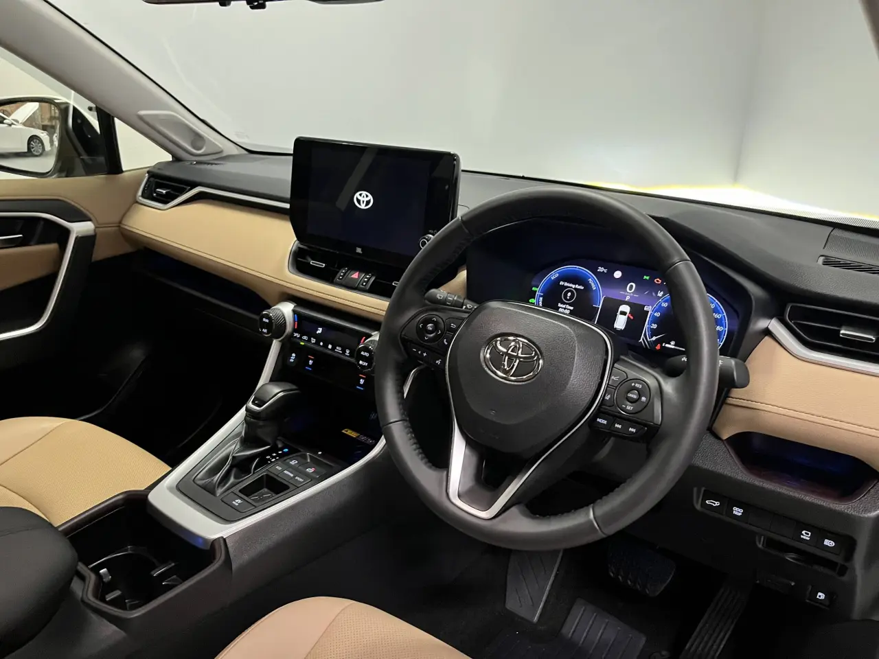 2024 TOYOTA RAV4 HYBRID Image 13