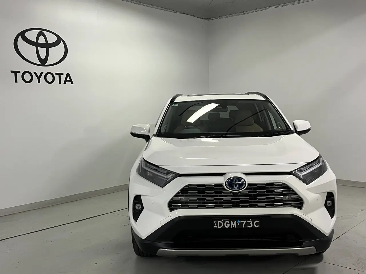 2024 TOYOTA RAV4 HYBRID Image 3