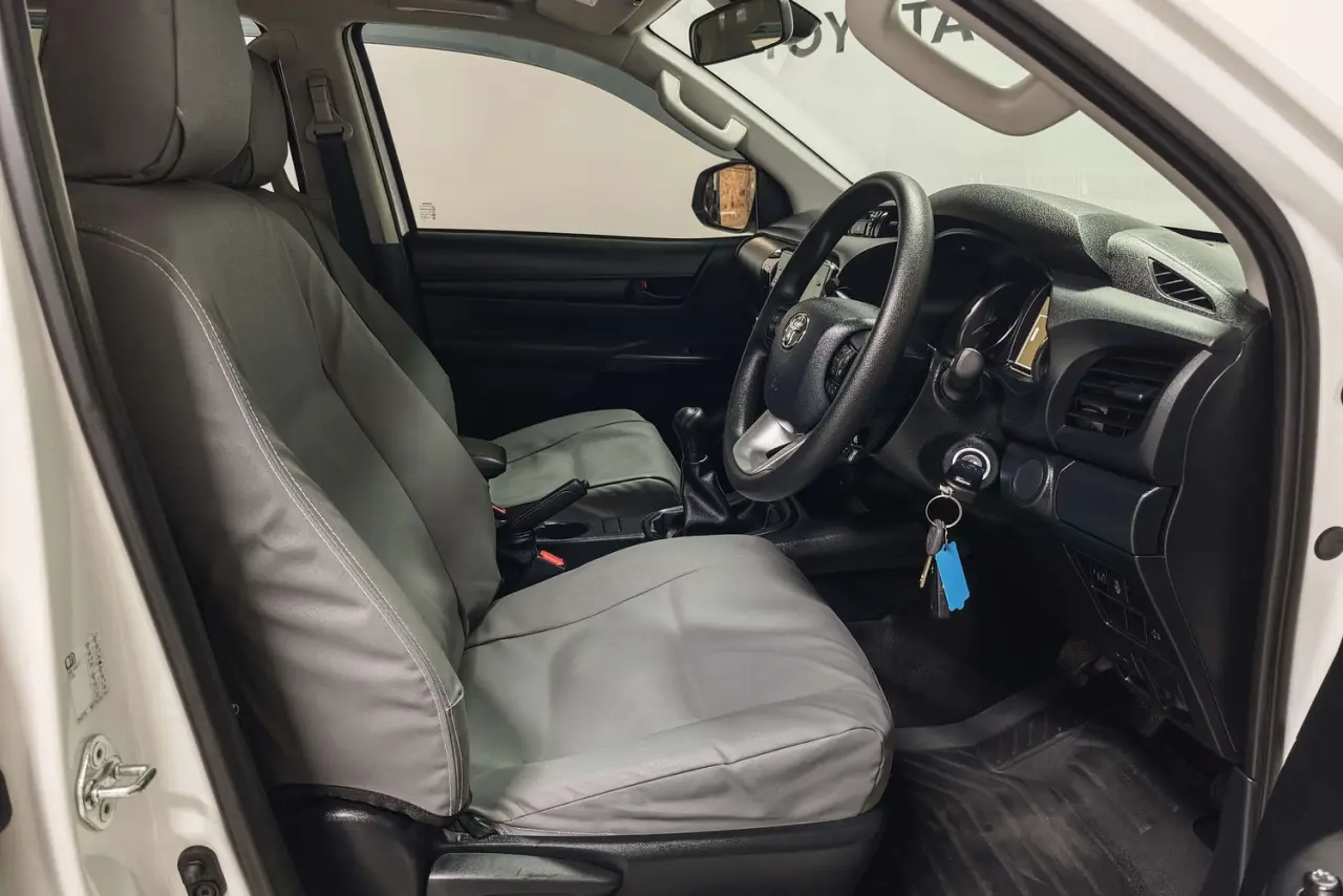 2024 Toyota Hilux Gallery Image 10