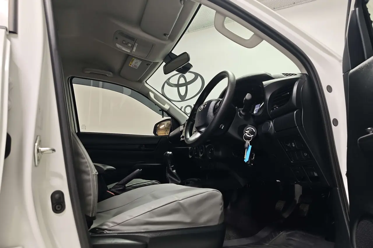 2024 Toyota Hilux Gallery Image 21