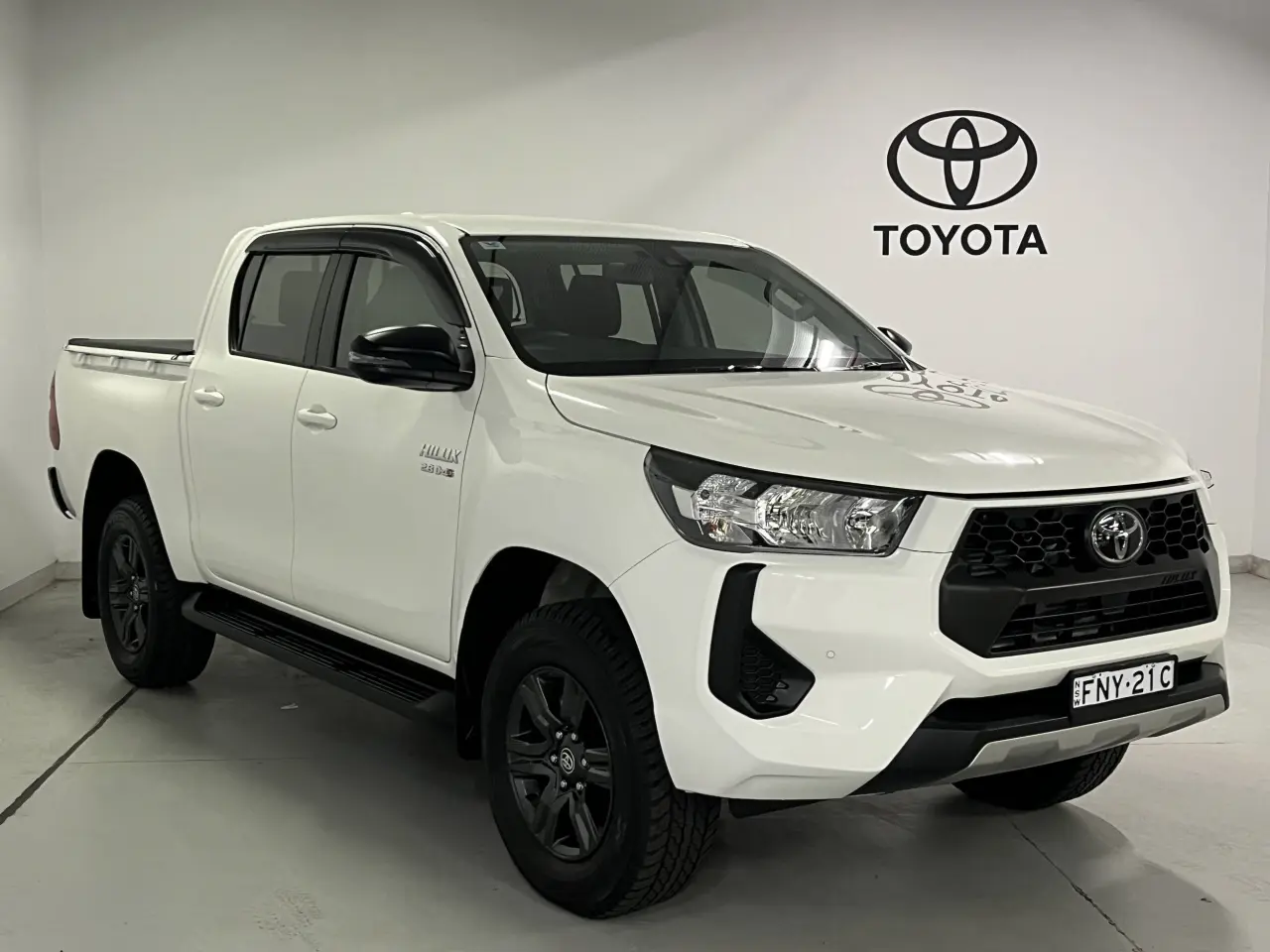 2024 Toyota Hilux Gallery Image 2