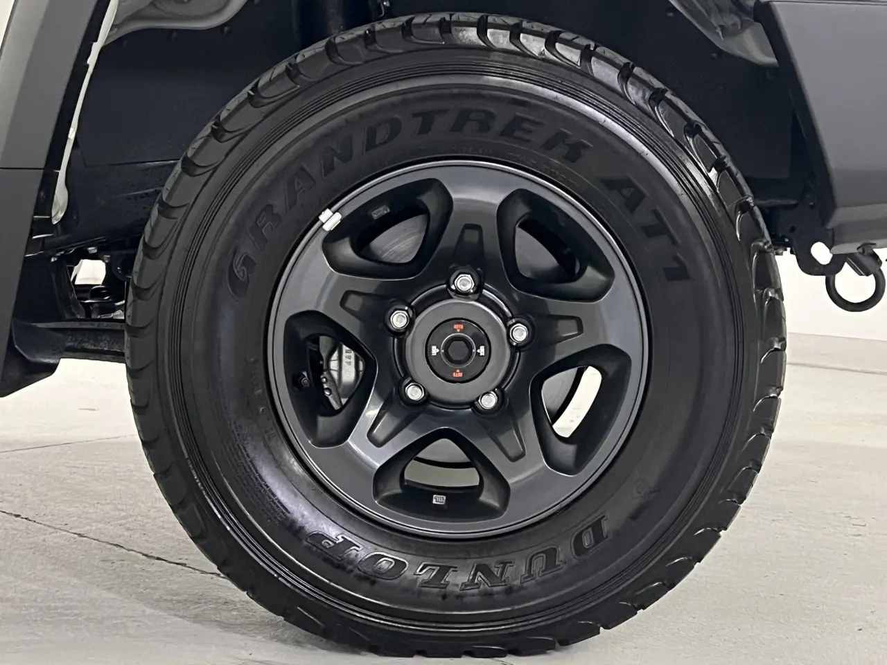 2024 TOYOTA LC MILITARY Gallery Image 5