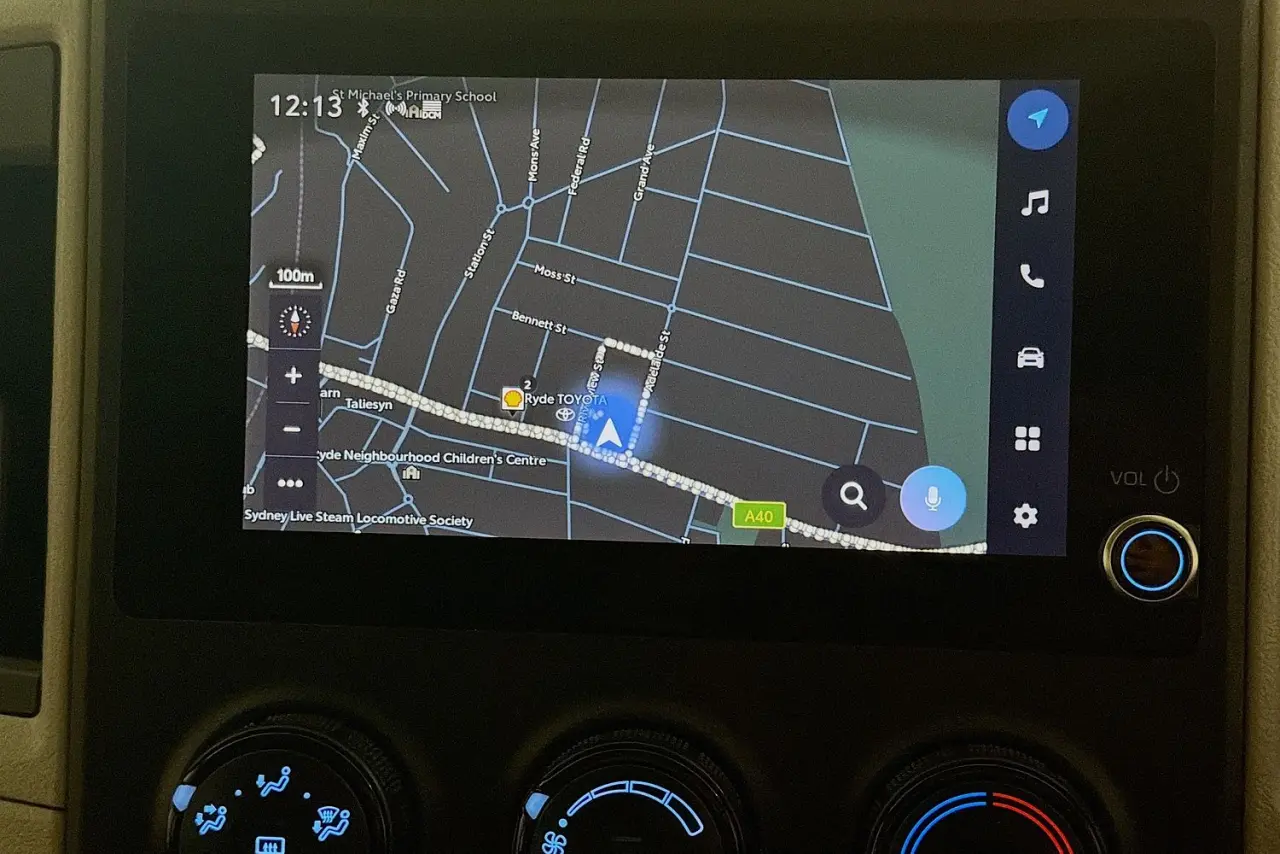 2024 Toyota Hiace Gallery Image 16