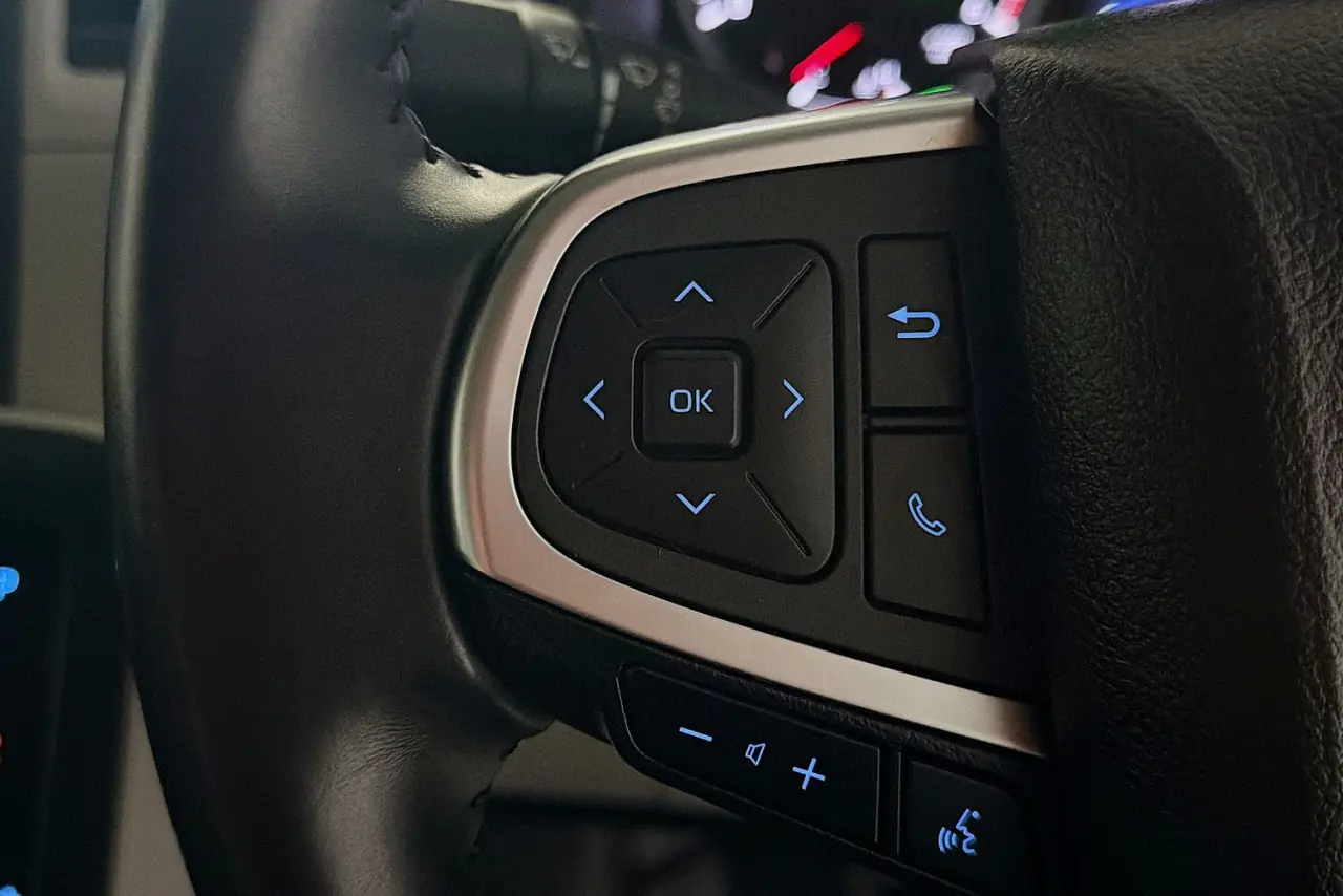 2024 Toyota Hiace Gallery Image 18