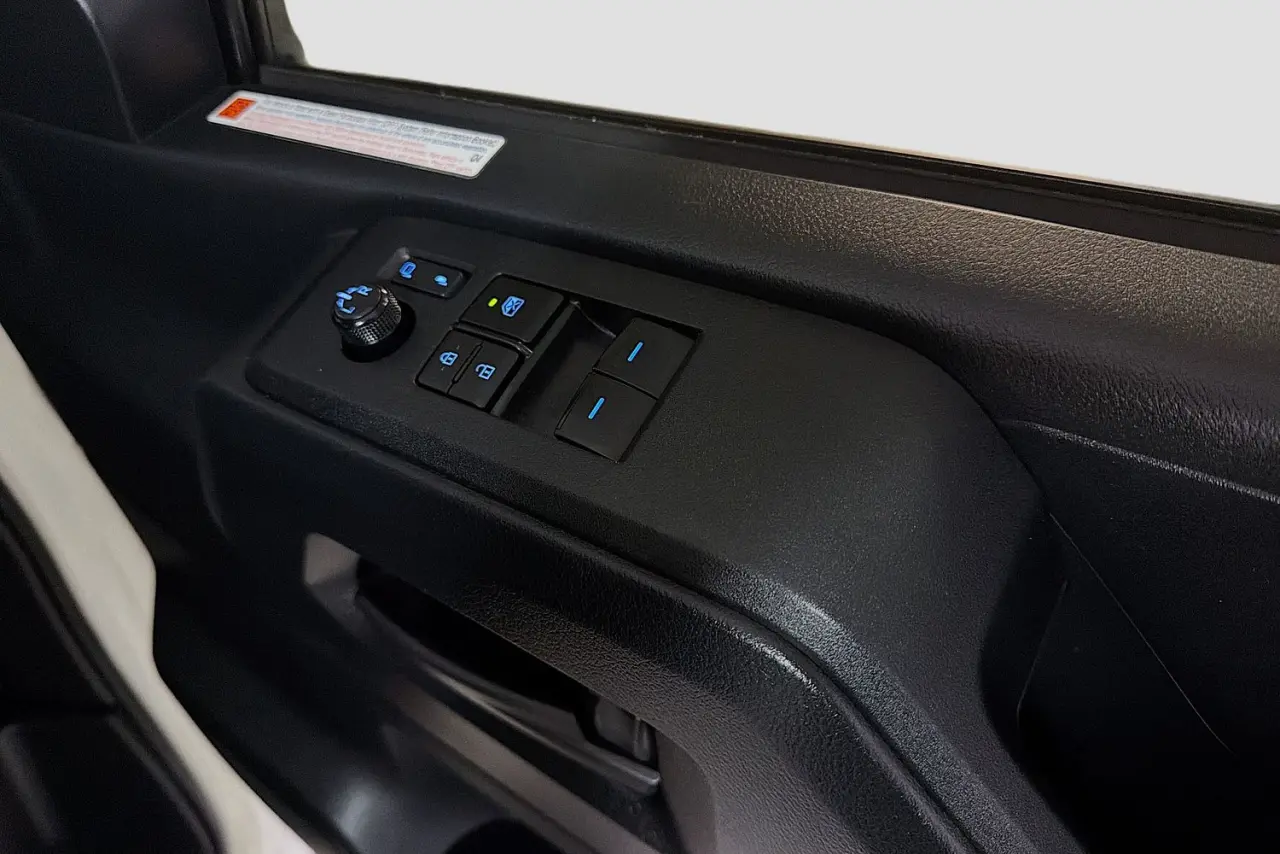 2024 Toyota Hiace Gallery Image 23