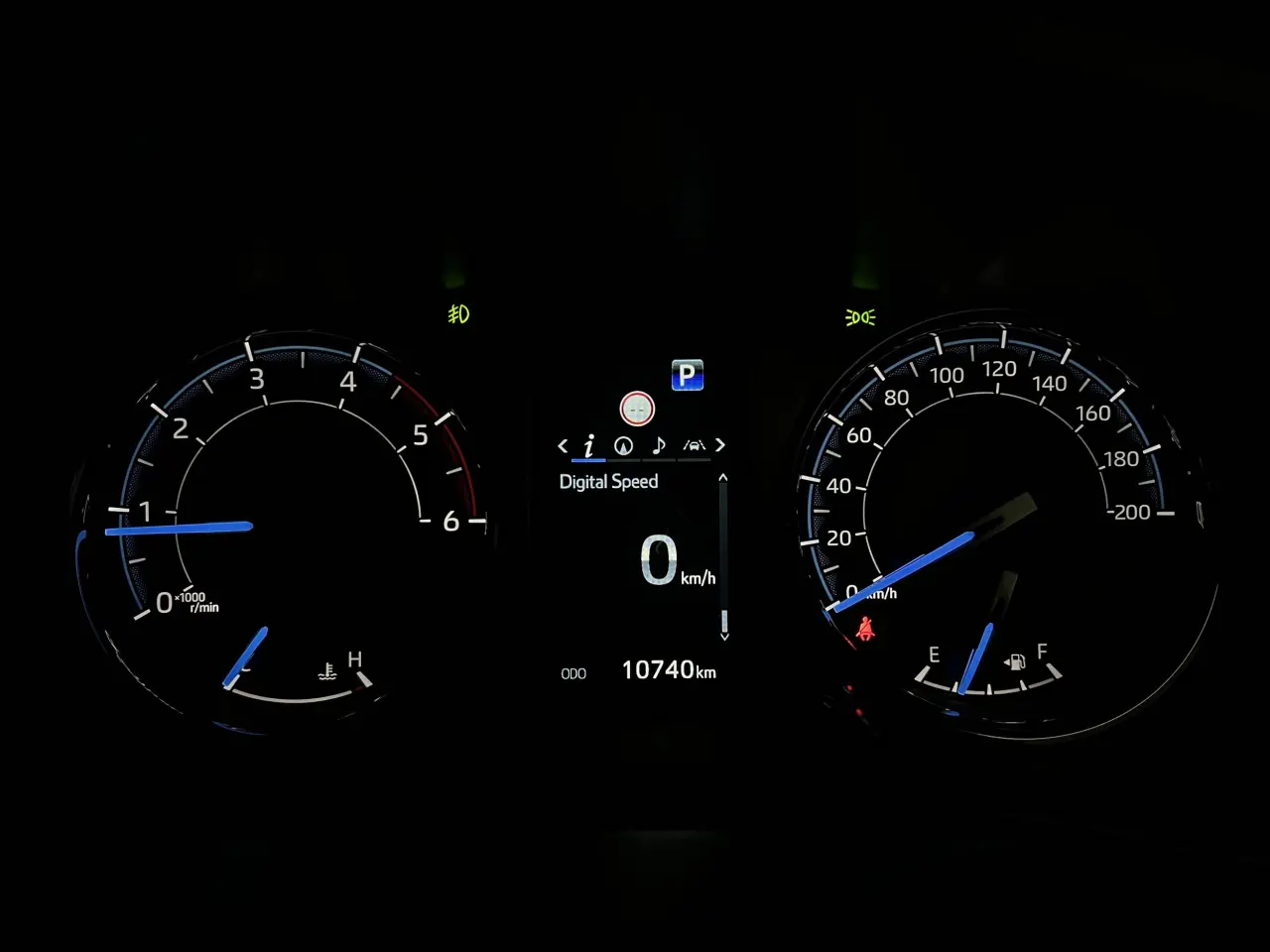 2024 TOYOTA HILUX Gallery Image 18