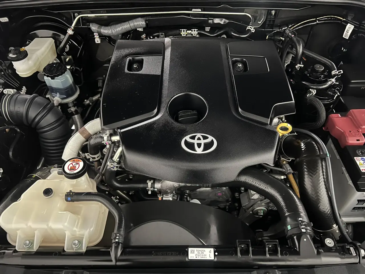 2024 TOYOTA HILUX Gallery Image 21