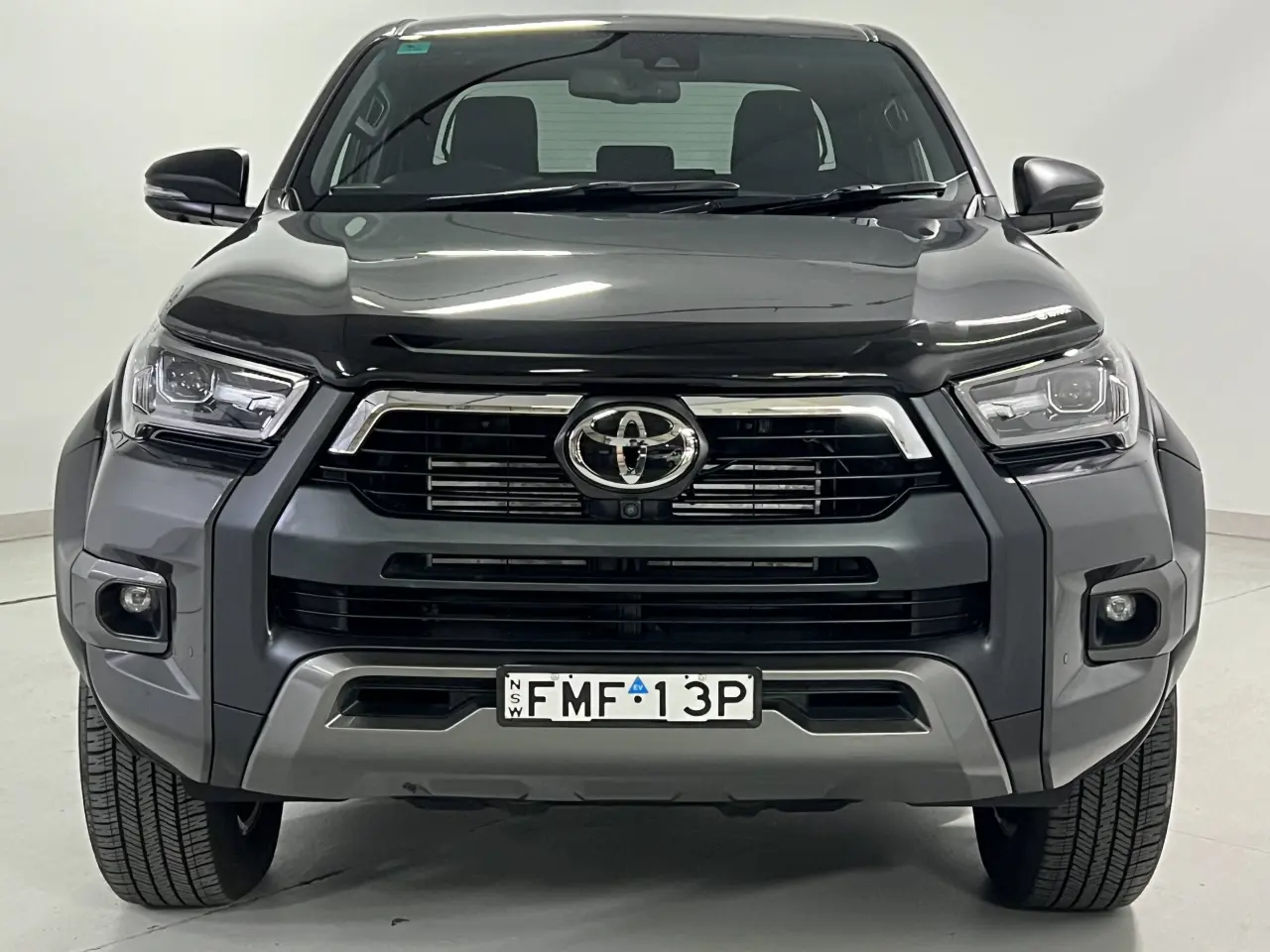 2024 TOYOTA HILUX Gallery Image 3