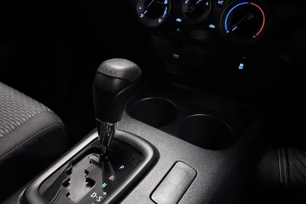 2025 Toyota Hilux Gallery Image 19