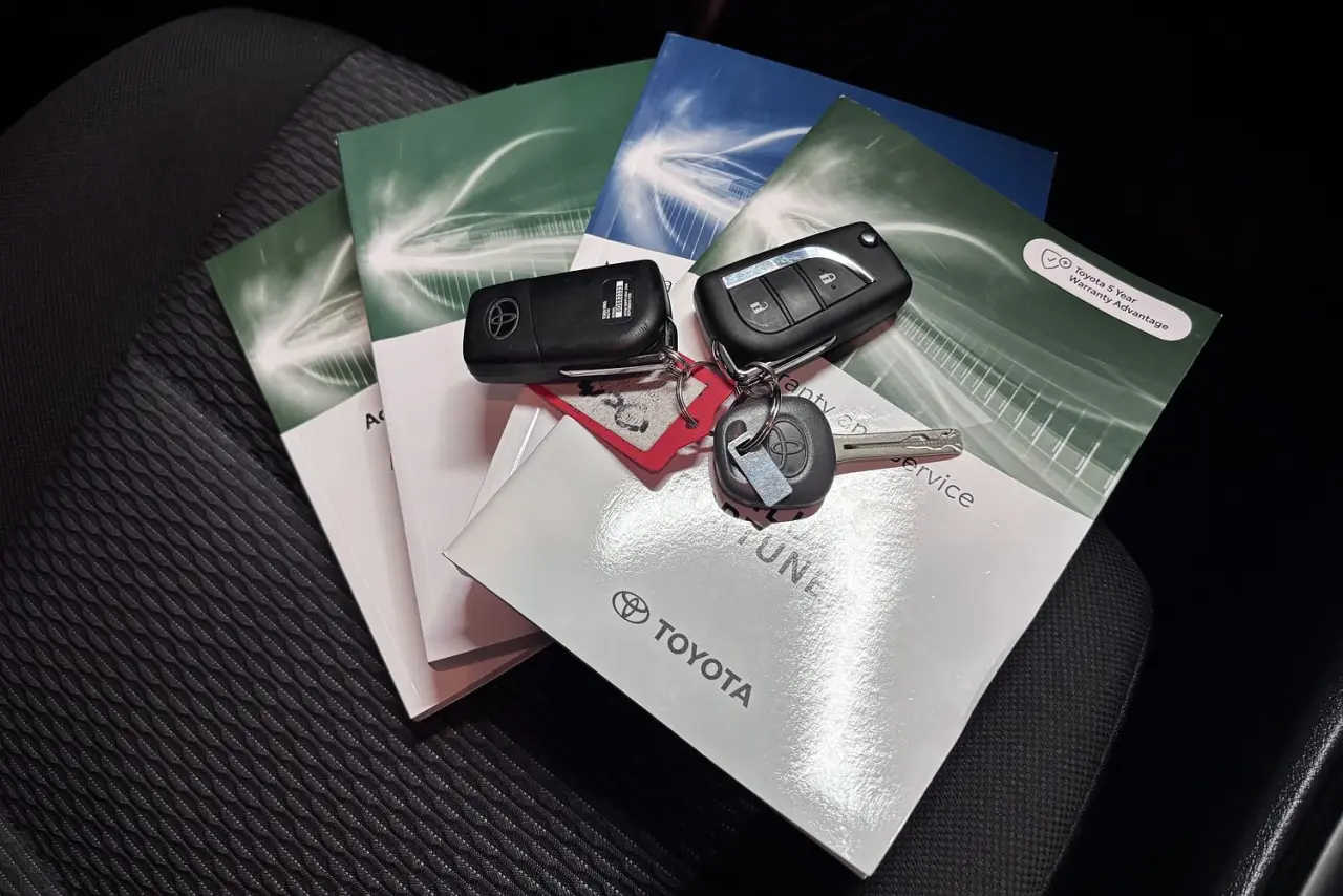 2025 Toyota Hilux Gallery Image 23