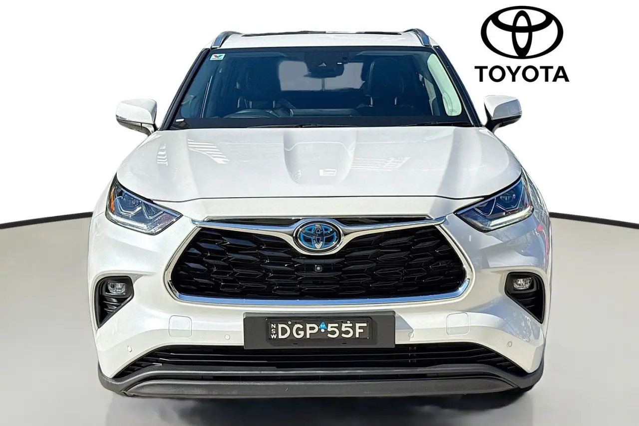 2025 Toyota Kluger Gallery Image 2