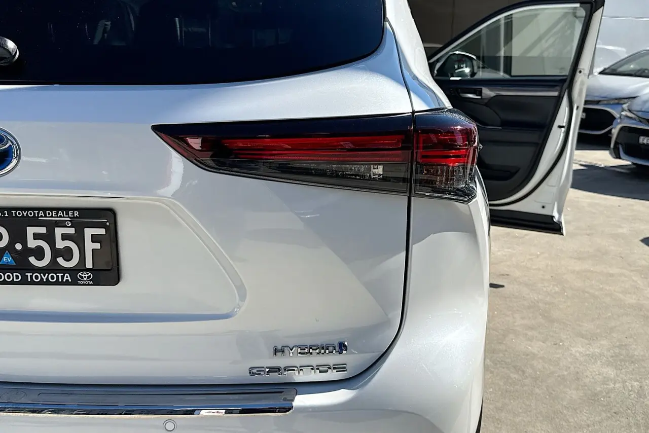 2025 Toyota Kluger Gallery Image 9