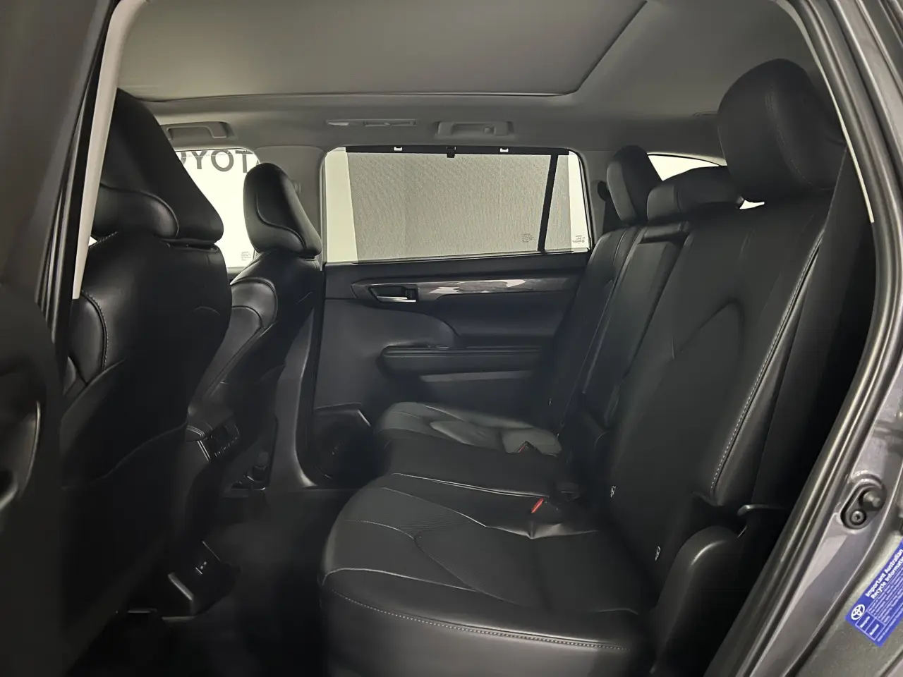 2024 TOYOTA KLUGER HYBRID Gallery Image 14