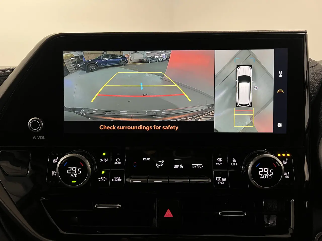 2024 TOYOTA KLUGER HYBRID Gallery Image 19
