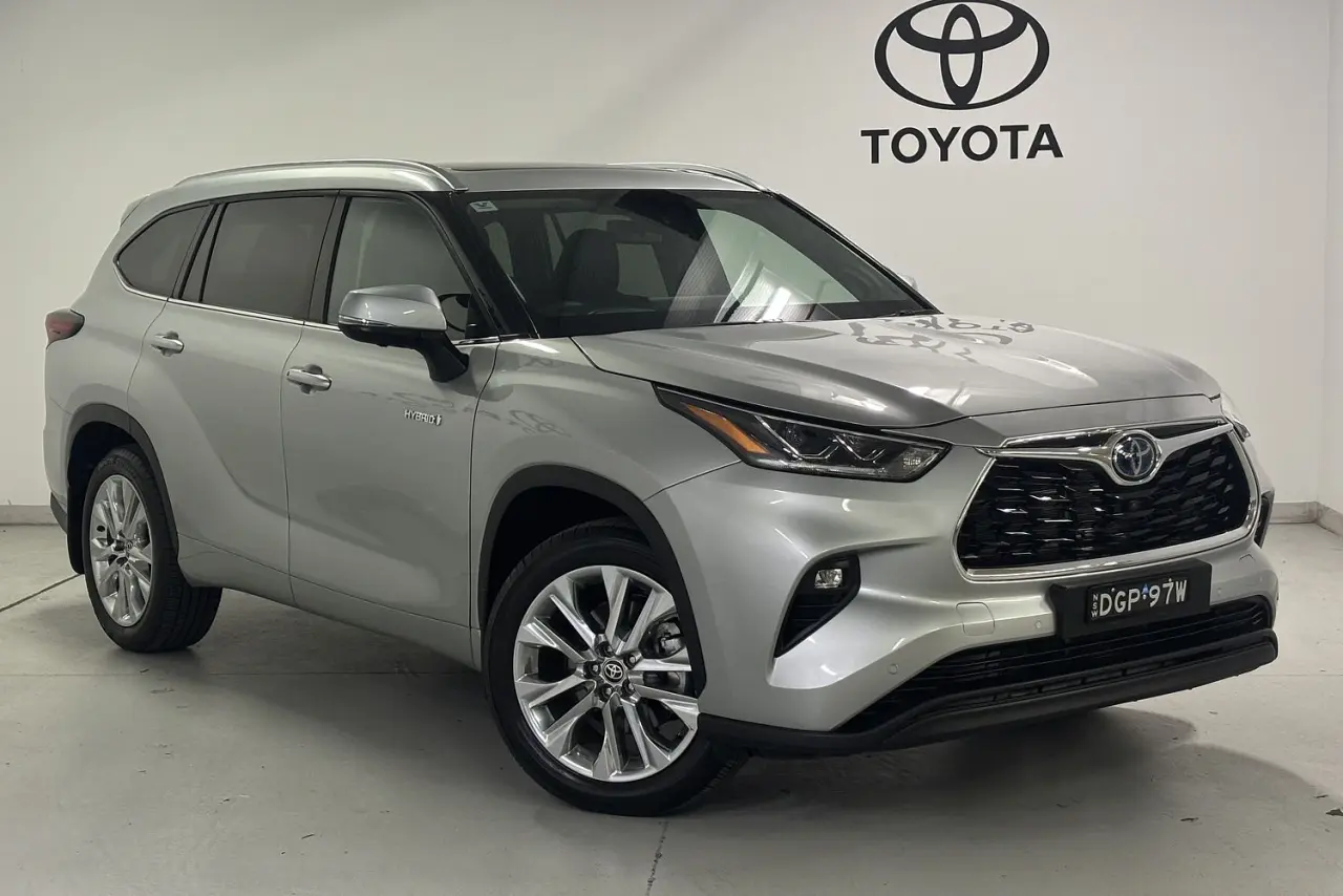 2024 Toyota Kluger Gallery Image 1