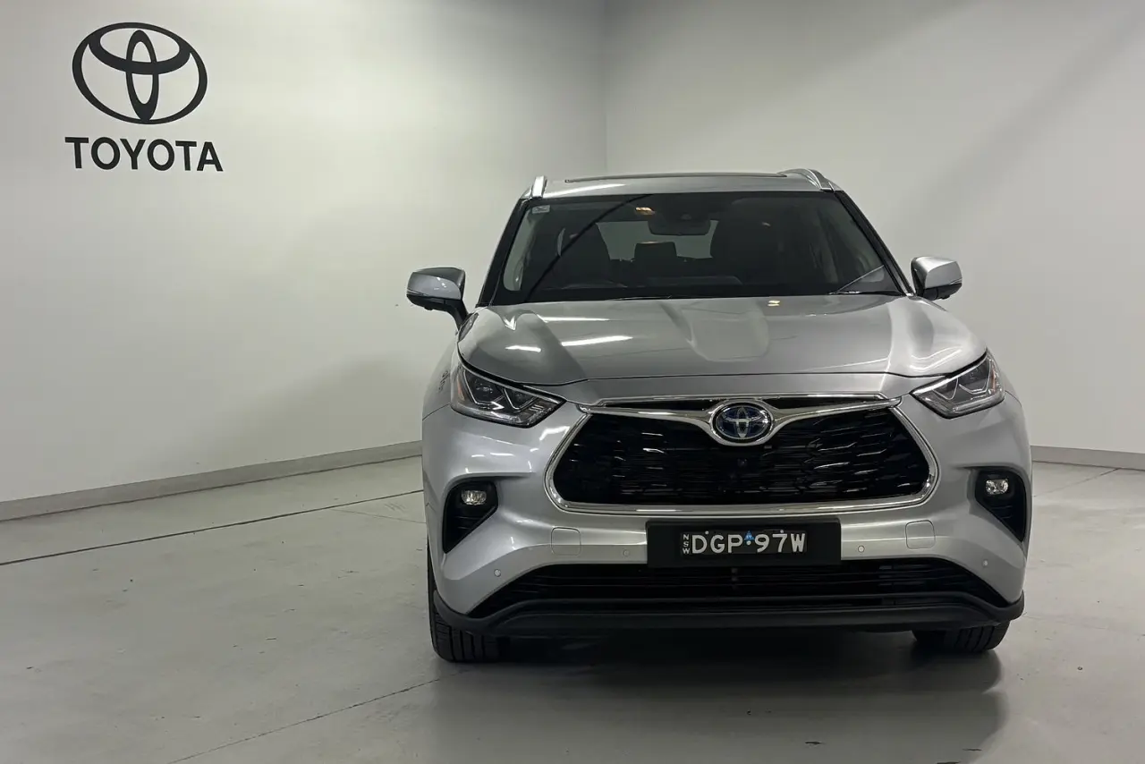 2024 Toyota Kluger Gallery Image 2