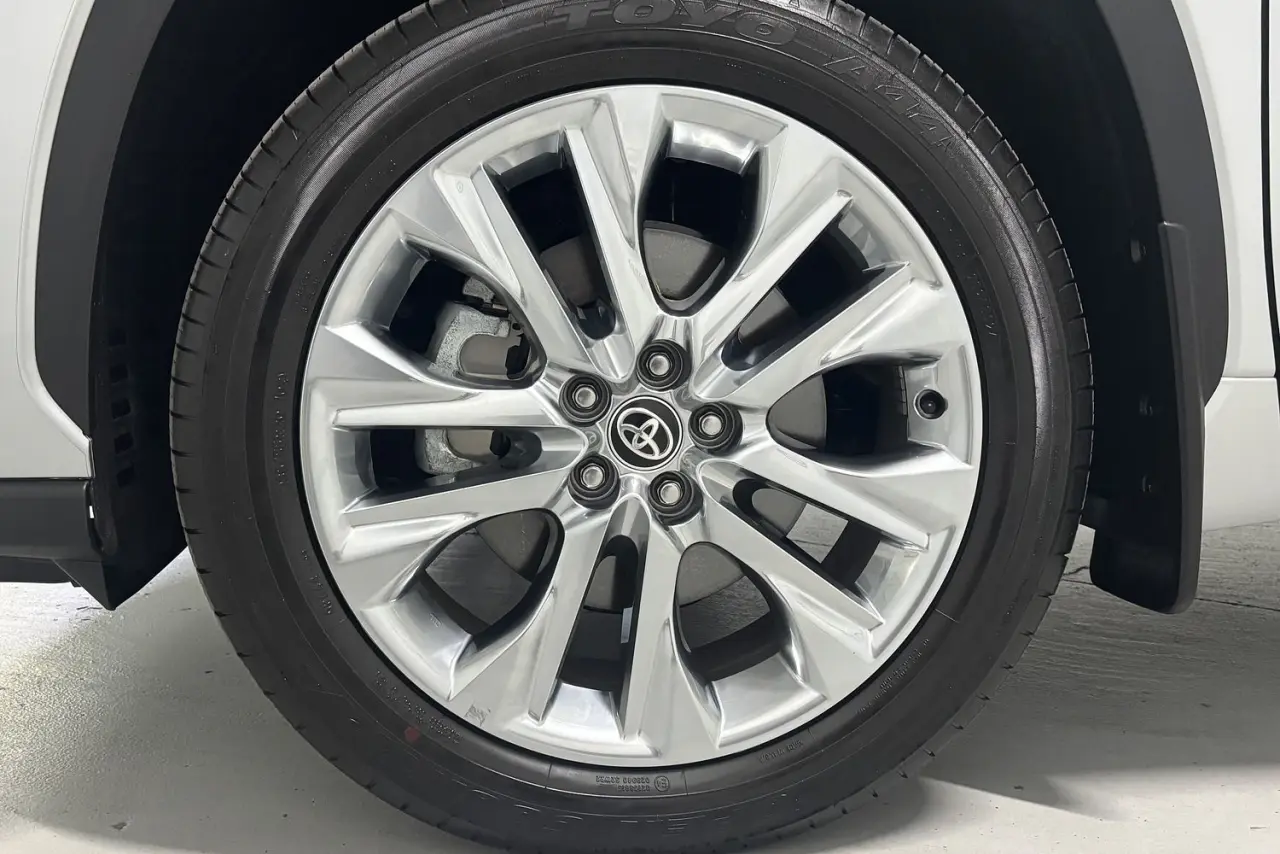 2024 Toyota Kluger Gallery Image 5