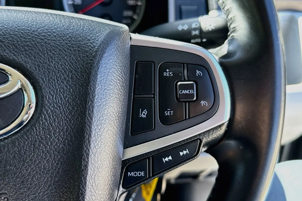 2024 Toyota Hiace Gallery Image 19
